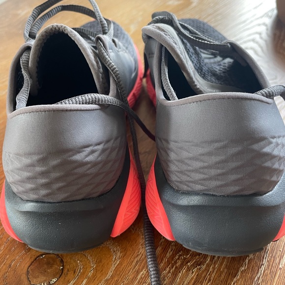 Under Armour Speedforce Fortis E Women’s Size 8 Shoes - Picture 4 of 8